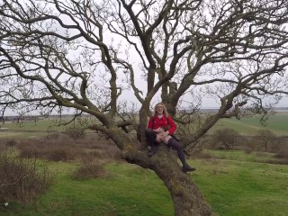 Flashing My Pussy Up In A Tree